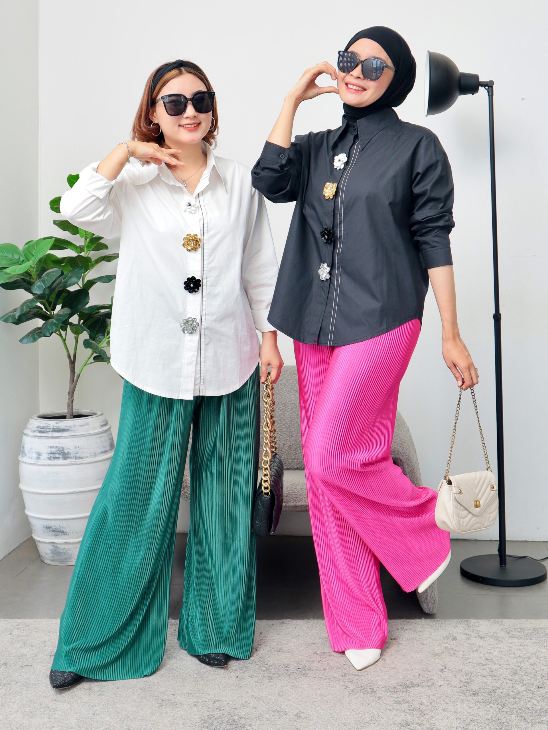 Kemeja Wanita Floral Rulif dengan Sentuhan Feminin dan Kekinian - Gambar 6