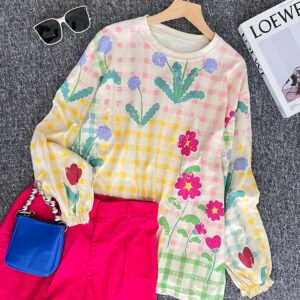 Kaos Wanita Oversize bahan Kaos Lozy Flower Terbaru untuk Gaya Casual Santai