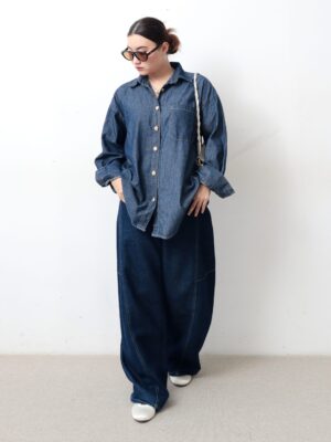 Atasan Kemeja Giyomi Denim Salur Wanita dengan Bahan Jeans untuk Gaya Modern Kekinian