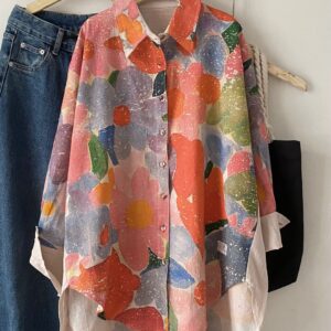 Kemeja Wanita Motif Suyo Estella dengan Bahan Linen untuk Tampilan lebih Menarik