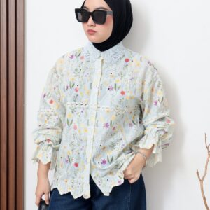 Pakaian Atasan Kemeja Wanita Floralis dengan Desain Casual Kekinian
