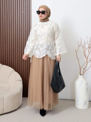 Atasan Blouse Malika Wanita untuk Tampilan Stylish Terbaru