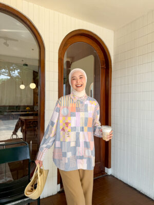 Kemeja Strive Shirt iLTs — Atasan Oversize Wanita Casual Motif · Bahan Cotton Premium · All Size